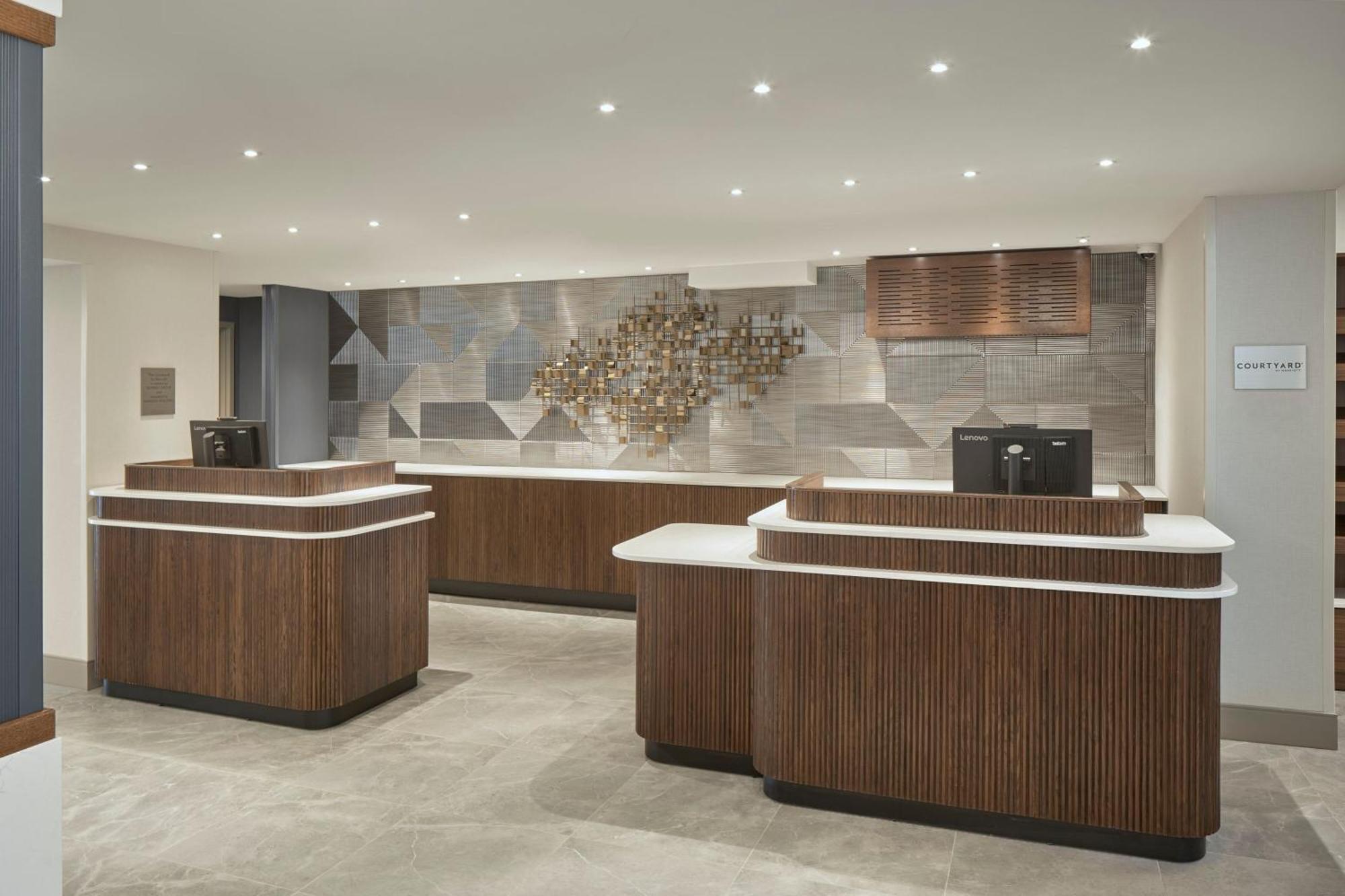 Hotel Courtyard By Marriott Regina Downtown Extérieur photo