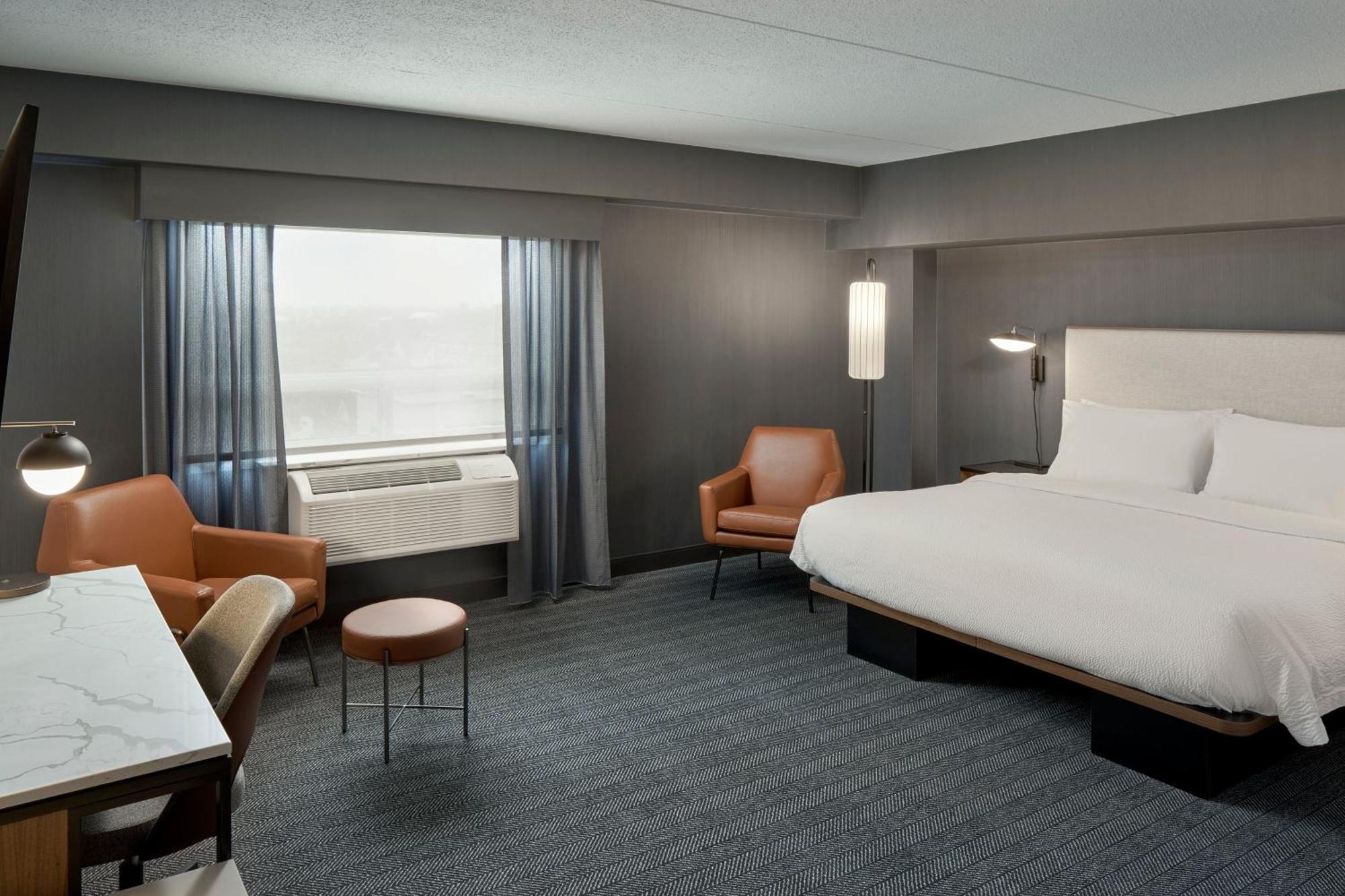 Hotel Courtyard By Marriott Regina Downtown Extérieur photo