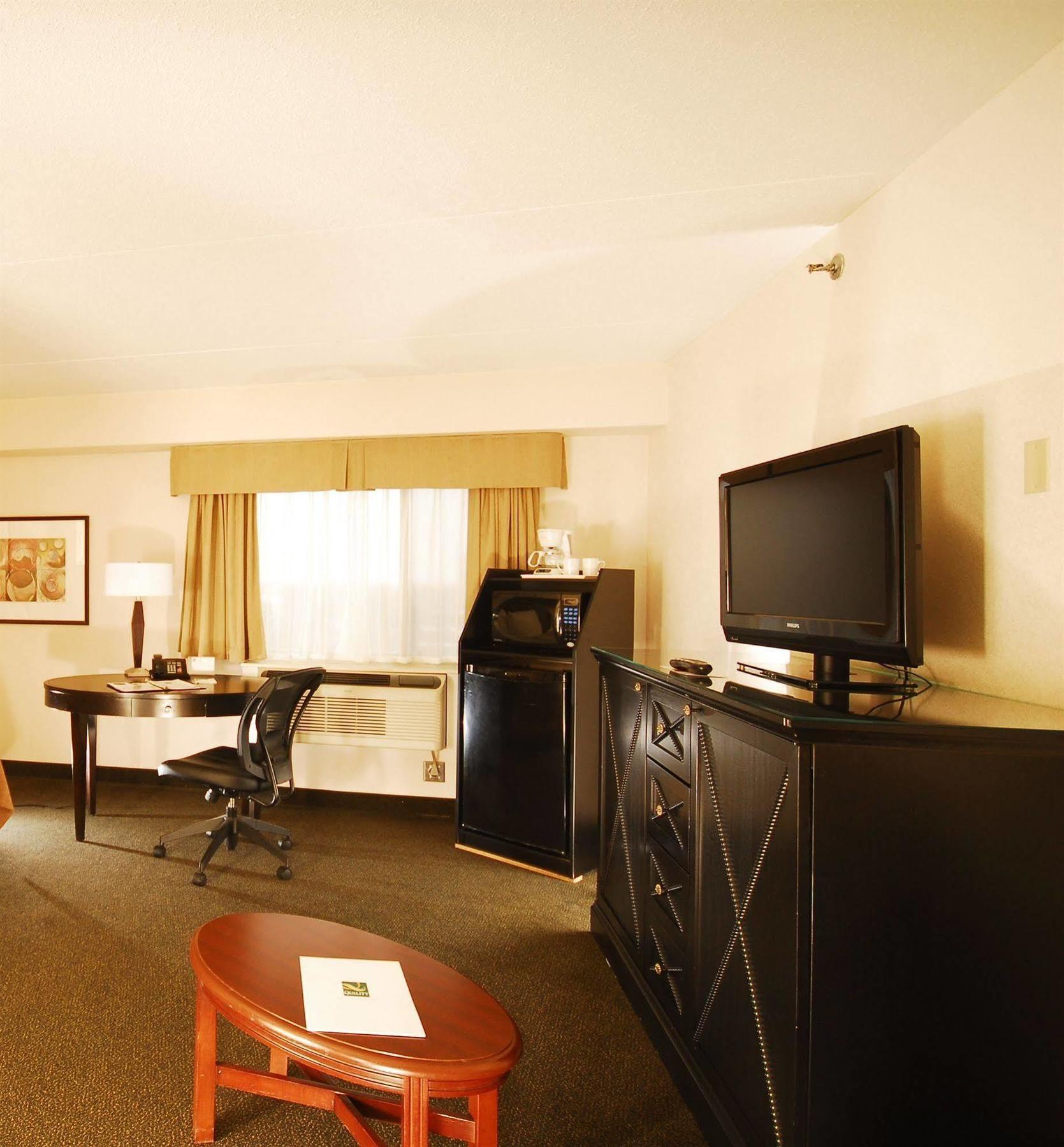 Hotel Courtyard By Marriott Regina Downtown Extérieur photo